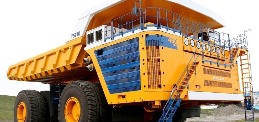 Belaz 75710: Conheça o maior caminhão do mundo 