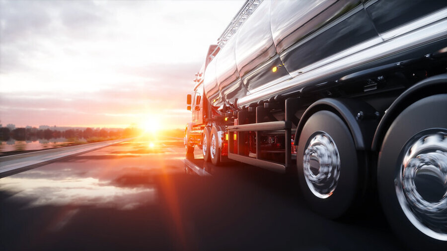 Troca de óleo do caminhão: importância e quando fazer?
