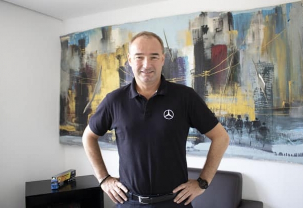 “O caminhoneiro é nossa estrela”, afirma presidente da Mercedes