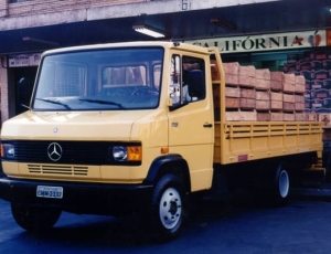 Relembre o nostálgico caminhão 710 da Mercedes-Benz
