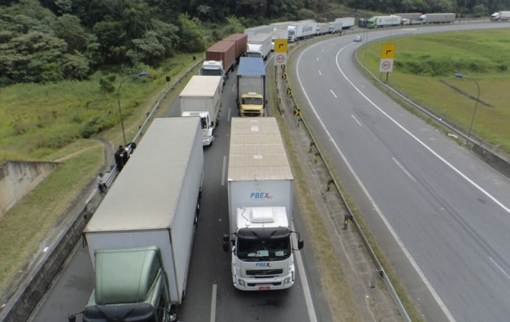 Caminhões e a paralisação