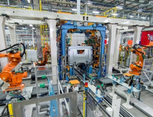 Setor de automóveis despenca, mas caminhões ainda tem mês positivo