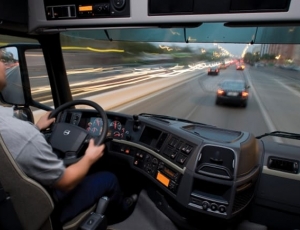 Você sabe o que é preciso para se tornar um motorista de caminhão?