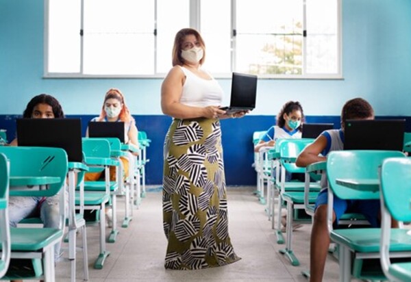 Petrobras com inclusão digital em escolas públicas