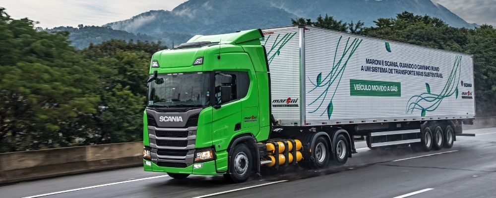 Scania vende à TransMaroni frota de caminhões a gás
