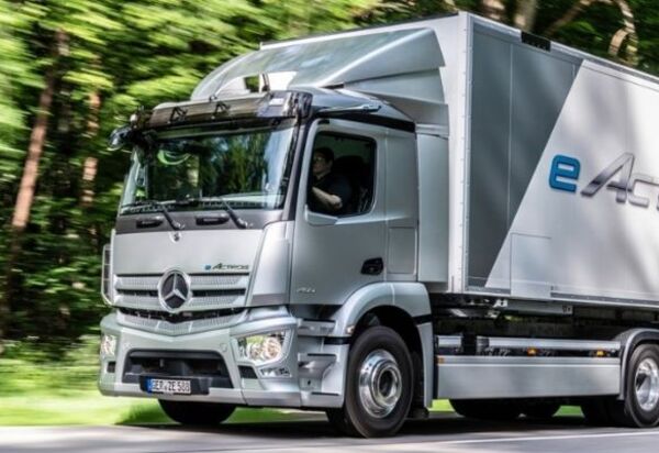 eActros da MB celebra sua estreia mundial