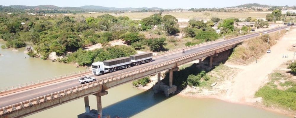 Obras de recuperação de ponte para o escoamento da safra de MT