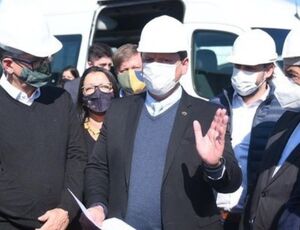 Tarcísio projeta conclusão de obras sobre o Rio dos Sinos