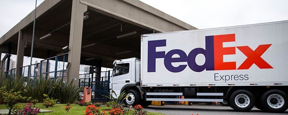 FedEx abre 50 vagas para motoristas de carreta