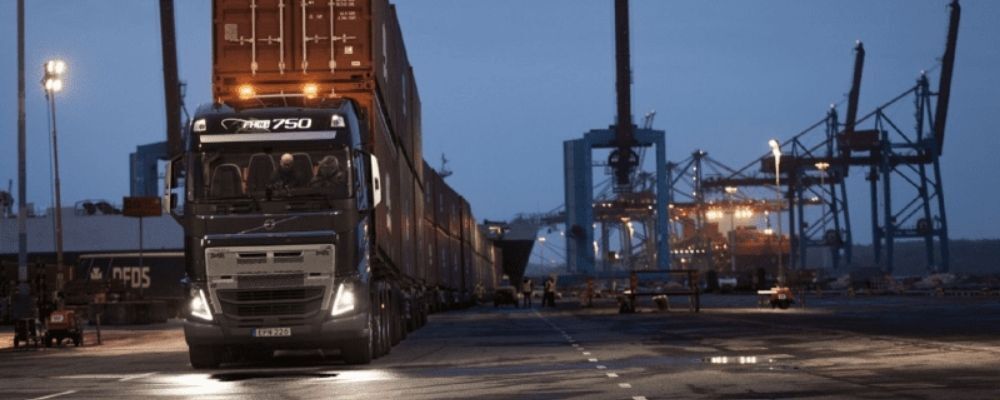 Curiosidade: Como o Volvo FH16 puxou 750 toneladas?