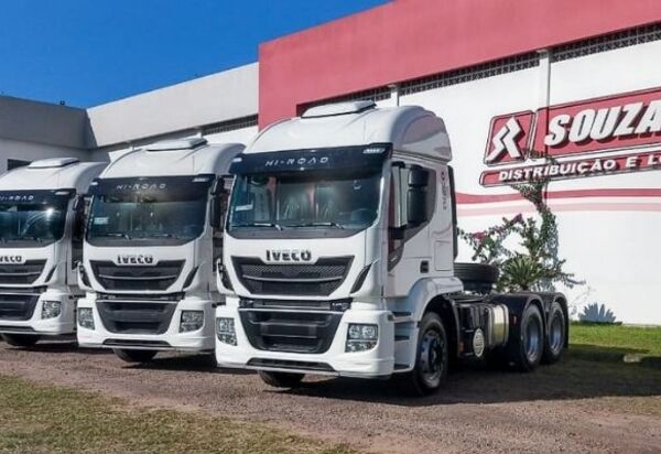 RodoJunior recebe as primeiras unidades dos novos DAF XF - Revista  Caminhoneiro