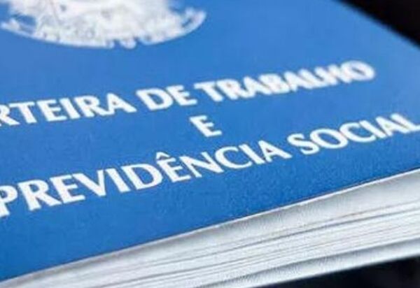 Número de caminhoneiros com carteira assinada cresce 14% desde 2019