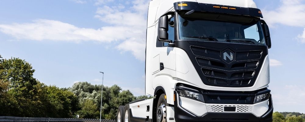  Iveco e Nikola inauguram fábrica de caminhões elétricos na Alemanha