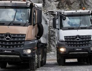 Lançamento: Mercedes-Benz apresenta extrapesado basculante Arocs 8x4 