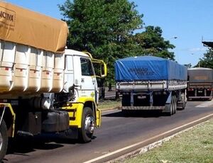 Lei que aumenta tolerância para excesso de peso de caminhões é sancionada