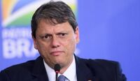 Tarcísio diz não acreditar em paralisação de grande porte e que auxílio de R$400 pode não acontecer