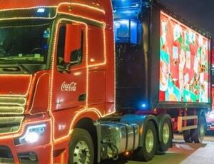 Novo Actros é destaque na Caravana de Natal da Coca-Cola