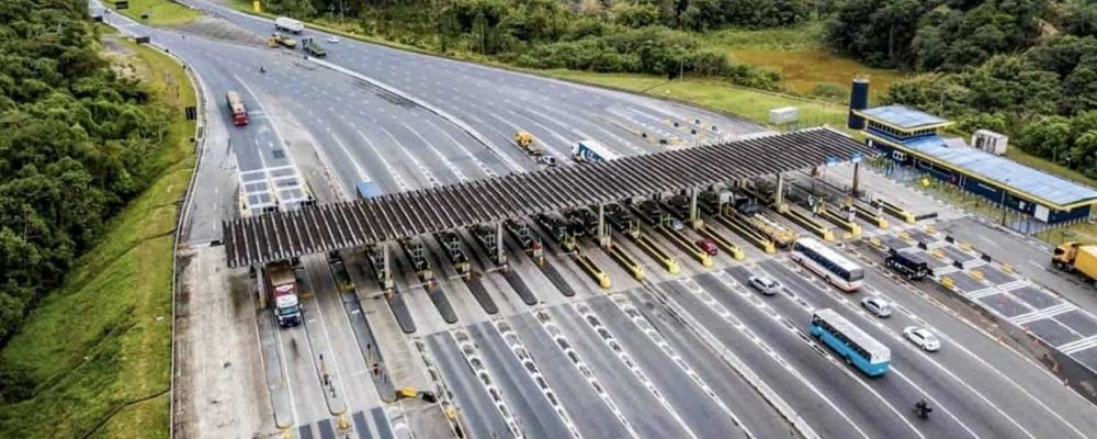 Comissão rejeita projeto que concede isenção de tarifa de pedágio para veículos elétricos