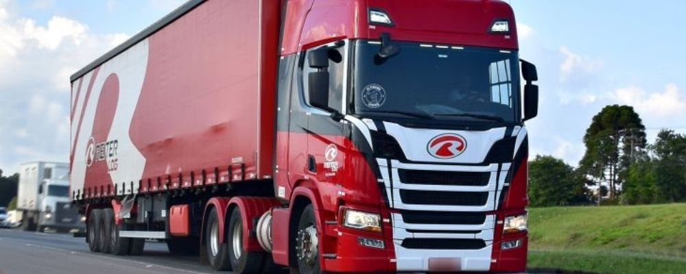 Reiter Log oferece vagas para motoristas rota internacional