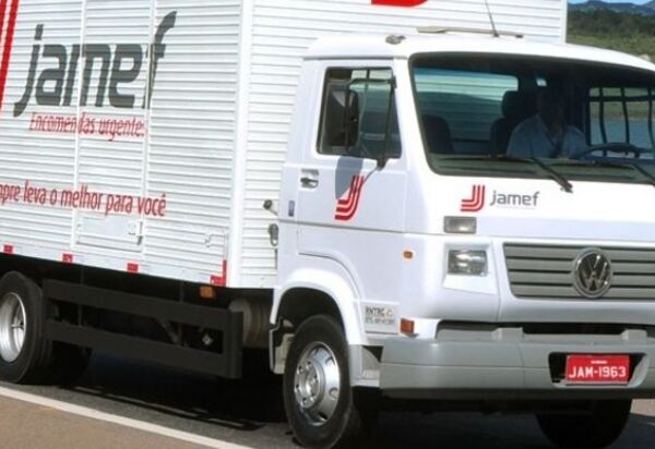 Jamef abre novas vagas para motoristas com CNH D