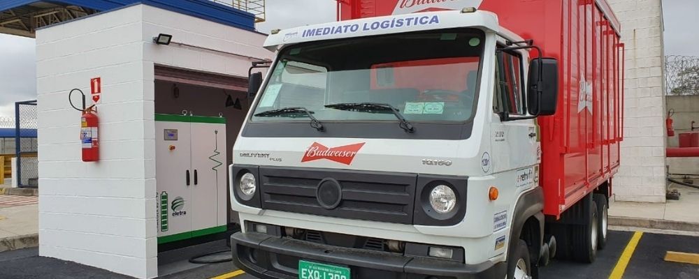 Saiba como funciona o e-Retrofit, a técnica que transforma caminhão a diesel em elétrico