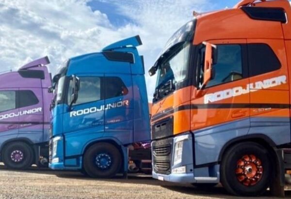 Volvo vende 140 FH's para a empresa Rodojunior - Blog do Caminhoneiro