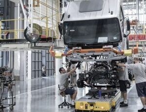 Segmento de caminhões fecha 2021 em alta de 43,5% frente a 2020