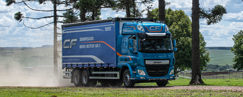 DAF apresenta novo DAF CF com motor de 7 litros e potências de 280 e 300 cv  - Blog do Caminhoneiro