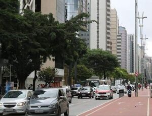 Rodízio de veículos é suspenso em SP até sexta-feira (4) após cratera na Marginal Tietê