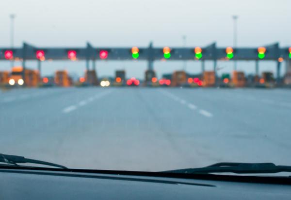 Pedágios de livre passagem (free flow) ganham força no Brasil