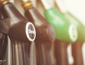 Senado adia discussão sobre redução de preços dos combustíveis para a próxima semana