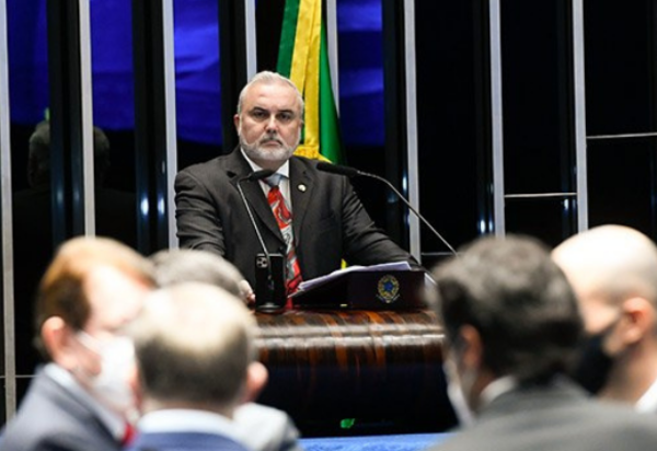 Votação dos projetos sobre combustíveis ficou para depois do Carnaval