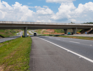 Proposta prevê instalação de scanners em rodovias para combater tráfico