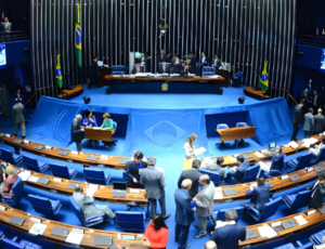 Senado aprova regras para estabilização de preço de combustíveis