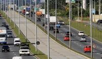 Em Curitiba, restrição ao tráfego de caminhões na Linha Verde é retomada