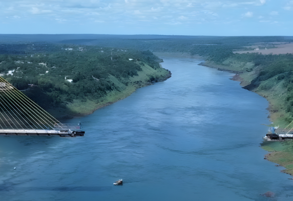 Nova ponte Brasil-Paraguai chega a 80% de conclusão 