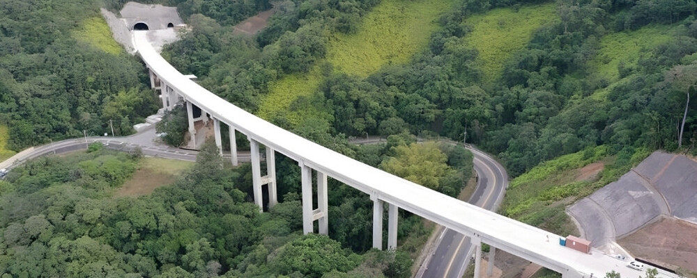 Inaugurado novo trecho de serra da rodovia dos Tamoios