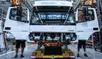 Mercedes-Benz suspende produção devido à falta de semicondutores