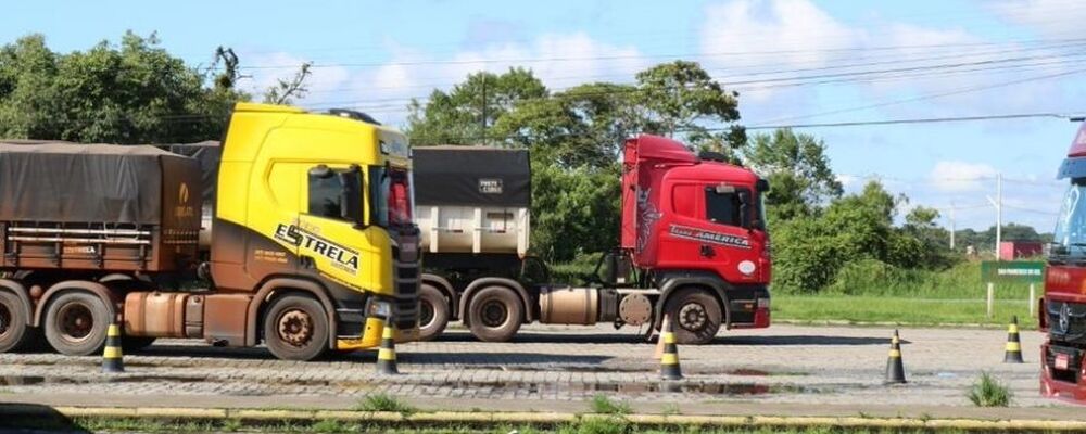 Caminhoneiros lançam caravana contra alta no preço dos combustíveis