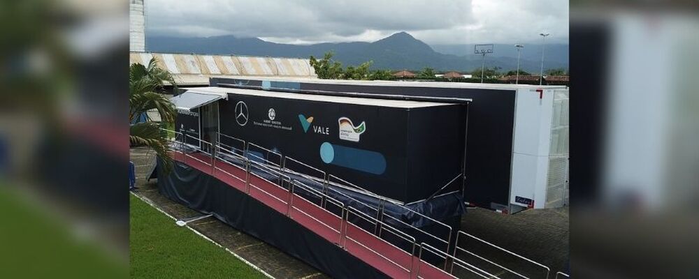 Carreta da Saúde Mercedes-Benz está em São Vicente, na Baixada Santista, até o dia 29