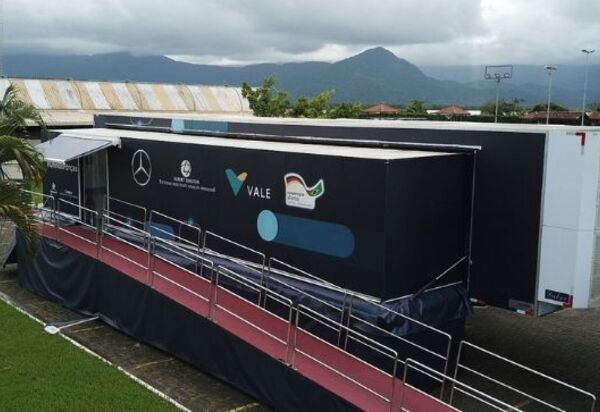 Carreta da Saúde Mercedes-Benz está em São Vicente, na Baixada Santista, até o dia 29