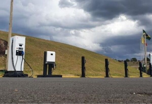 Clientes VW e-Delivery podem contratar infraestrutura para instalação de carregadores 