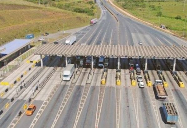 ABCR: Fluxo de veículos em rodovias pedagiadas cai 0,2% em abril