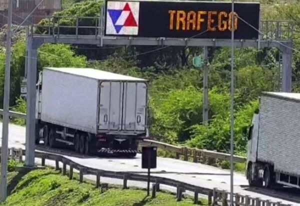 Motoristas que circulam na ViaBahia já estão pagando pedágios mais caros 
