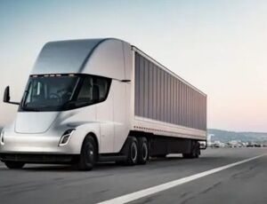 Começam as pré-reservas para o caminhão elétrico Tesla Semi nos EUA