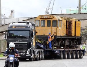 Locomotivas históricas deixam Portos do Paraná para serem restauradas e preservadas