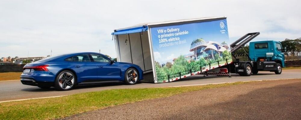 Volkswagen Caminhões e Audi realizam 1ª entrega 100% sustentável de veículos no Brasil