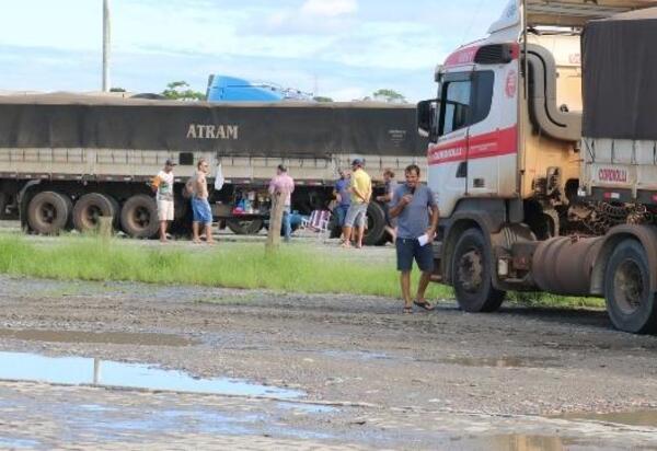 Veja o calendário de pagamento do benefício aos caminhoneiros