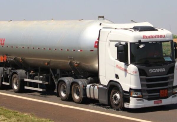 Rodomeu, empresa controlada pela JSL, abre vagas para motoristas