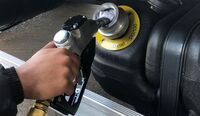 Comercializado a R$ 7,63, litro do diesel recua 1,91% e registra primeira baixa desde maio de 2021